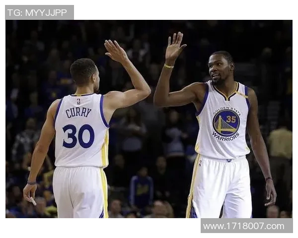 重庆篮球队进攻战术深度解析与战略布局探讨